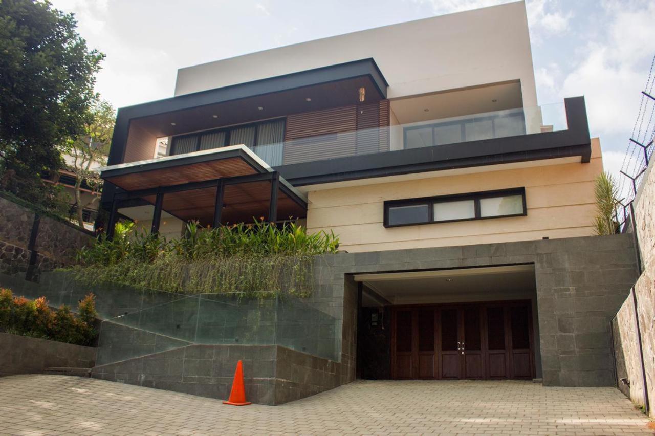Villa Dago Pakar Bandung Exterior photo